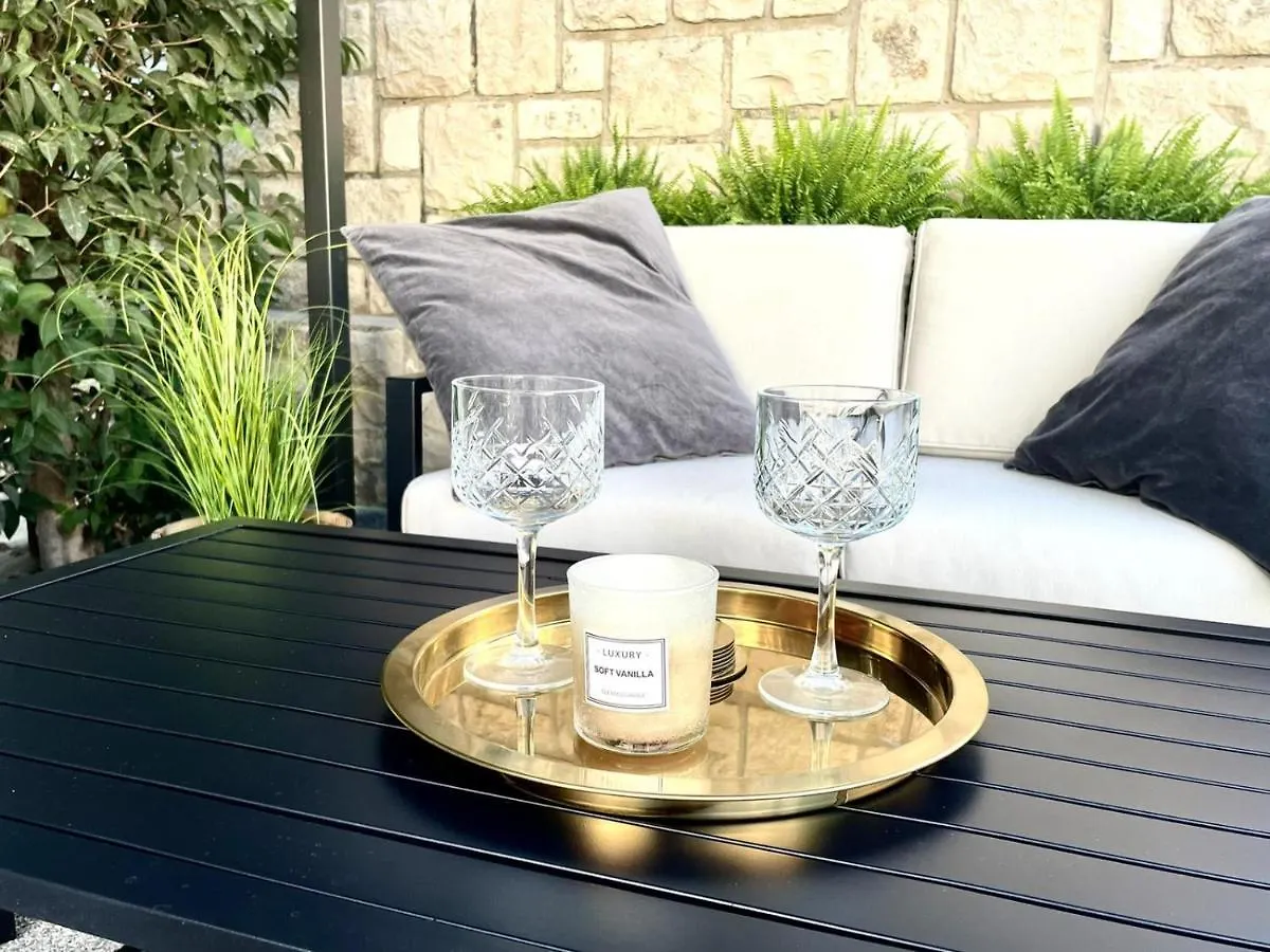 Lux Garden Luxury Apartment Split